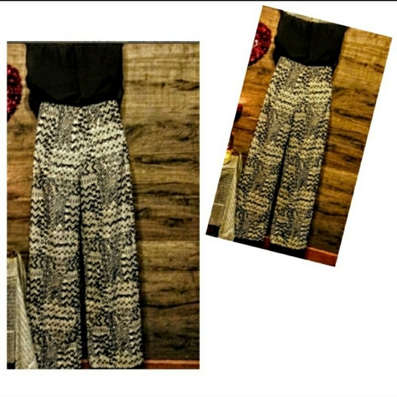 Liberty Love Strapless Jumpsuit Romper Aztec Print Size Medium Wide Leg EUC - Picture 3 of 9